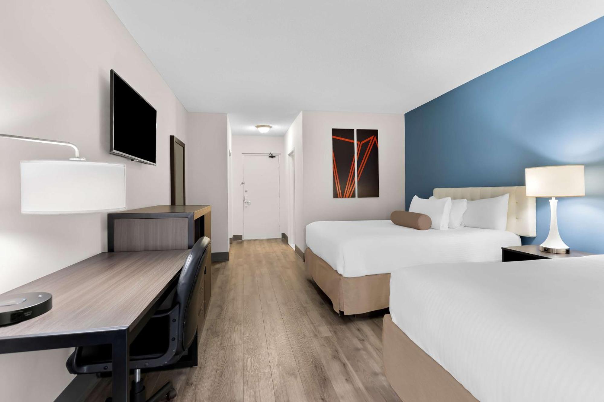 Surestay Plus By Best Western Windsor Exterior photo