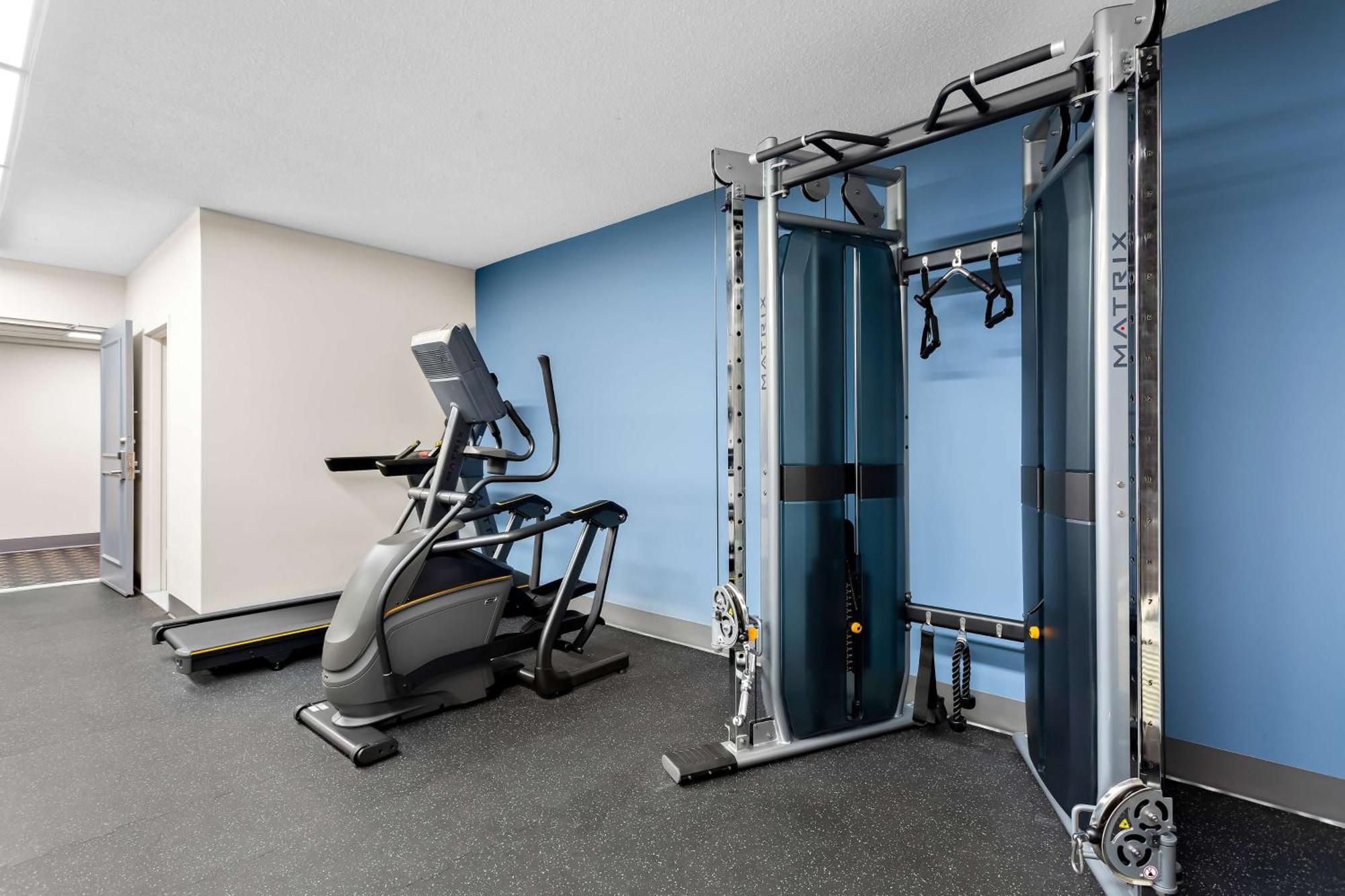 Surestay Plus By Best Western Windsor Exterior photo